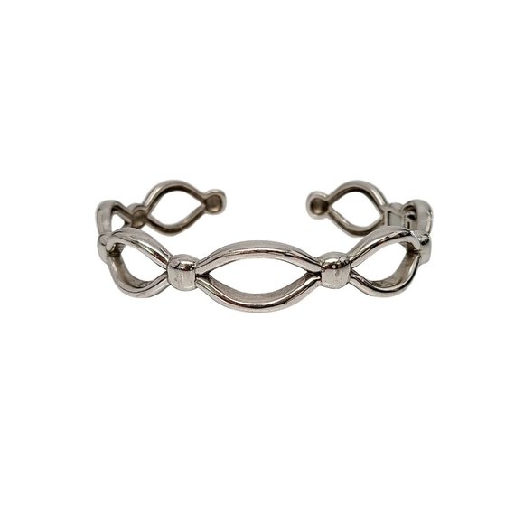 Ariva Sterling Silver Lattice Hinged Cuff Bracelet - Picture 3 of 11